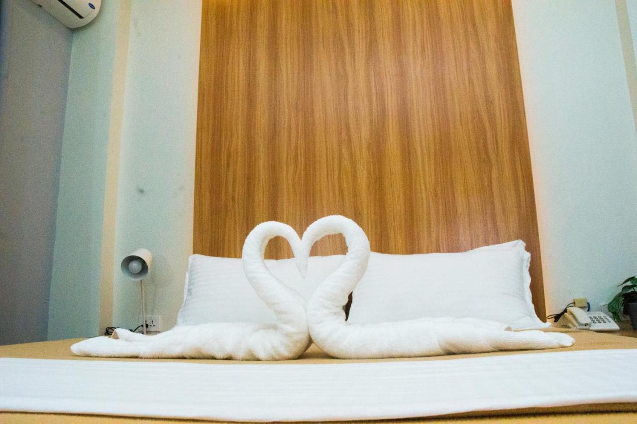 Elti Suites By Bluebookers Angeles Exteriér fotografie